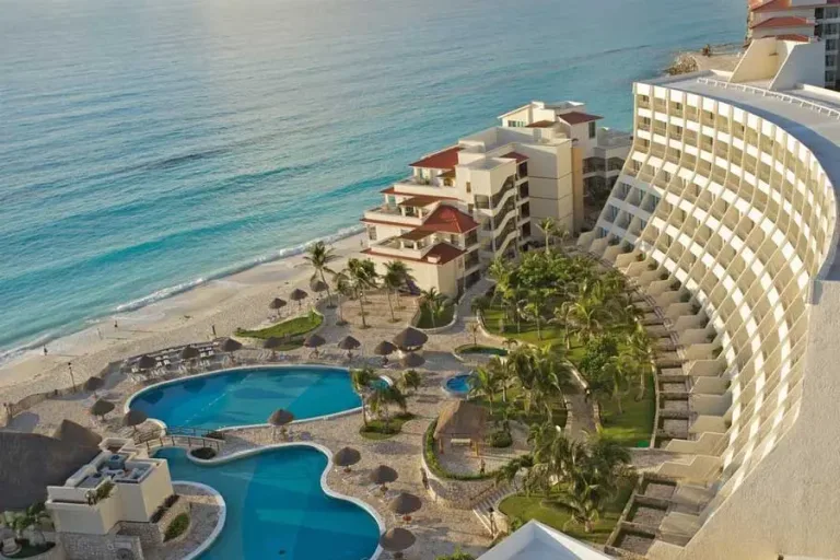 Grand-Park-Royal-Cancun