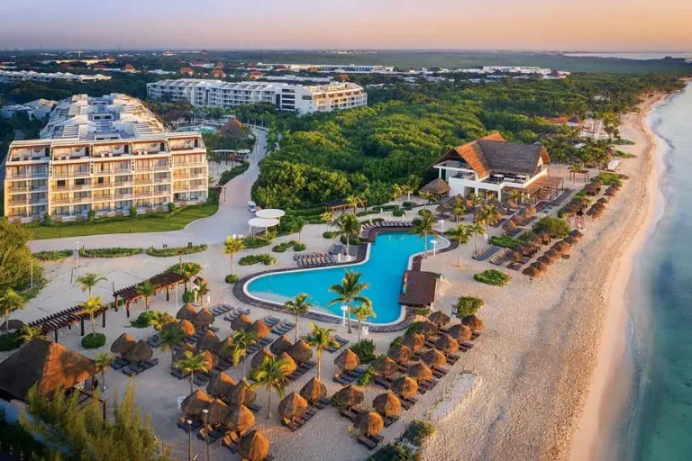 Ocean-Riviera-Paradise